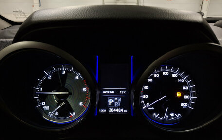 Toyota Land Cruiser Prado 150 рестайлинг 2, 2016 год, 3 250 000 рублей, 16 фотография