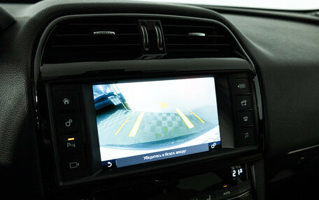 Jaguar F-Pace, 2017 год, 2 400 000 рублей, 15 фотография