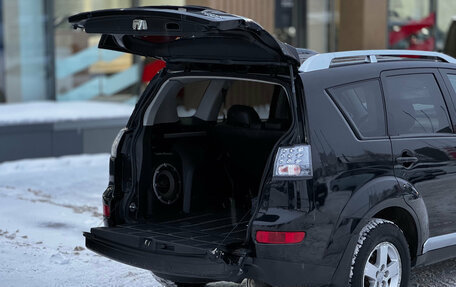 Mitsubishi Outlander III рестайлинг 3, 2007 год, 959 000 рублей, 4 фотография