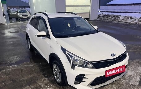 KIA Rio IV, 2021 год, 1 800 000 рублей, 1 фотография