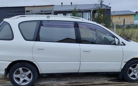 Toyota Ipsum II, 1998 год, 435 000 рублей, 1 фотография