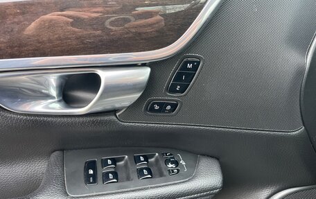 Volvo S90 II рестайлинг, 2017 год, 2 950 000 рублей, 14 фотография