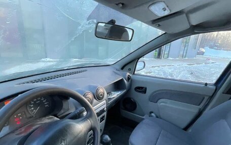 Renault Logan I, 2005 год, 130 000 рублей, 5 фотография