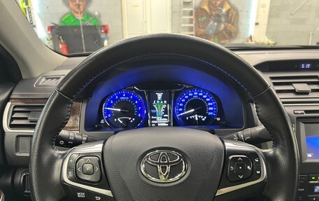 Toyota Camry, 2016 год, 2 600 000 рублей, 7 фотография