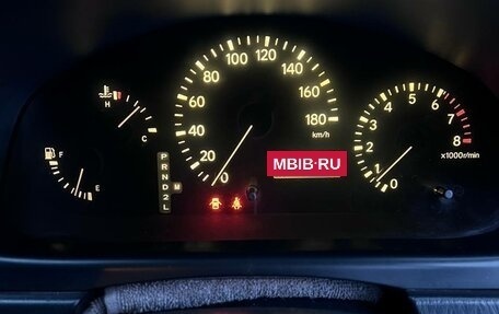 Toyota Harrier, 2001 год, 870 000 рублей, 4 фотография