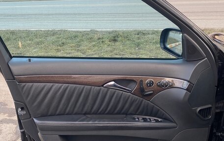 Mercedes-Benz E-Класс, 2004 год, 1 050 000 рублей, 7 фотография