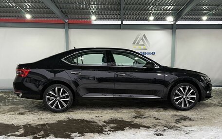 Skoda Superb III рестайлинг, 2025 год, 3 499 000 рублей, 6 фотография