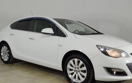 Opel Astra J, 2013 год, 640 000 рублей, 2 фотография