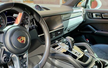 Porsche Cayenne III, 2020 год, 9 990 000 рублей, 12 фотография