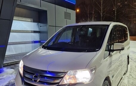Nissan Serena IV, 2013 год, 1 350 000 рублей, 3 фотография