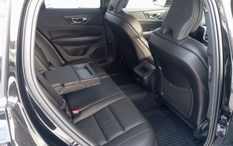 Volvo V60 II, 2020 год, 2 750 000 рублей, 14 фотография