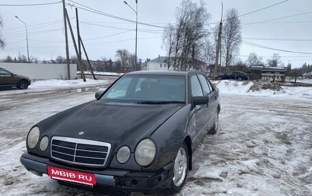 Mercedes-Benz E-Класс, 1997 год, 210 000 рублей, 3 фотография