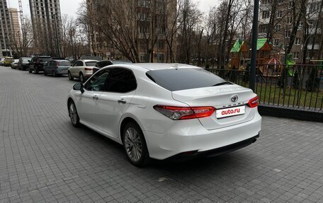 Toyota Camry, 2020 год, 2 960 000 рублей, 4 фотография