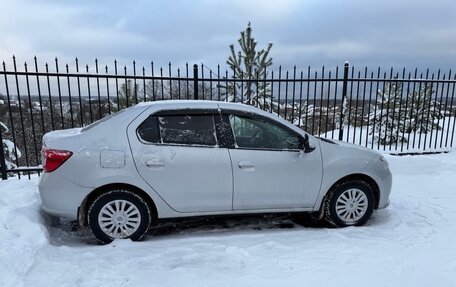 Renault Logan II, 2014 год, 800 000 рублей, 2 фотография