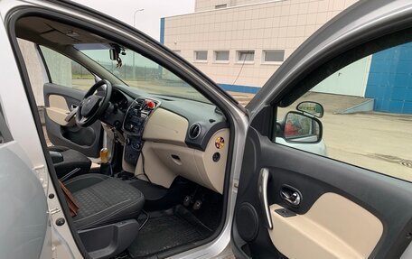 Renault Logan II, 2014 год, 800 000 рублей, 4 фотография