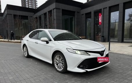 Toyota Camry, 2020 год, 2 960 000 рублей, 2 фотография