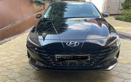 Hyundai Elantra, 2022 год, 2 550 000 рублей, 1 фотография