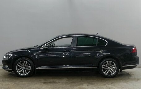 Volkswagen Passat B8 рестайлинг, 2017 год, 1 971 000 рублей, 8 фотография