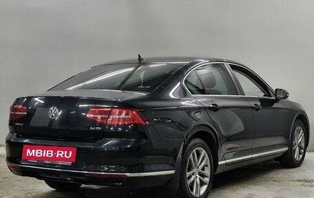 Volkswagen Passat B8 рестайлинг, 2017 год, 1 971 000 рублей, 5 фотография