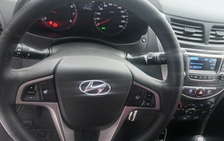 Hyundai Solaris II рестайлинг, 2014 год, 1 190 000 рублей, 11 фотография