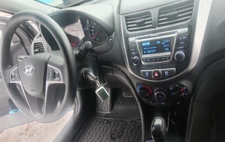 Hyundai Solaris II рестайлинг, 2014 год, 1 190 000 рублей, 14 фотография