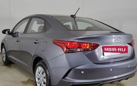 Hyundai Solaris II рестайлинг, 2021 год, 1 600 000 рублей, 5 фотография