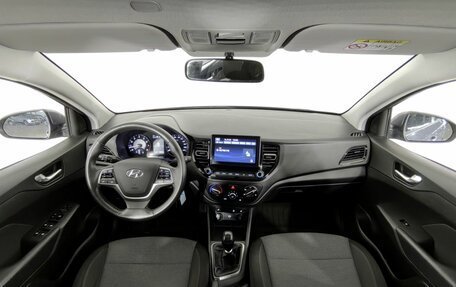 Hyundai Solaris II рестайлинг, 2021 год, 1 600 000 рублей, 10 фотография