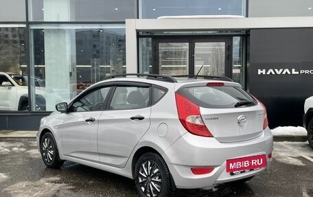 Hyundai Solaris II рестайлинг, 2013 год, 949 000 рублей, 7 фотография
