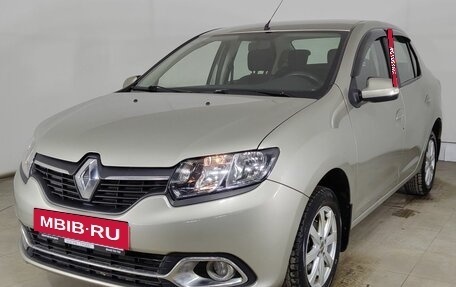 Renault Logan II, 2015 год, 820 000 рублей, 3 фотография