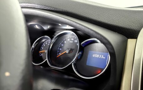 Renault Logan II, 2015 год, 820 000 рублей, 14 фотография