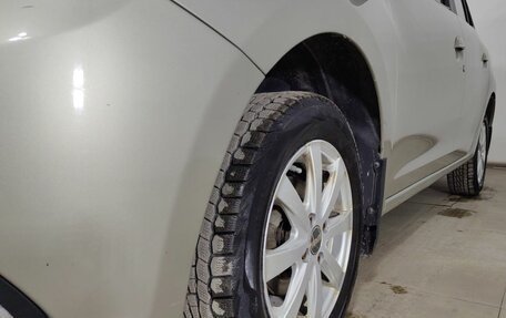 Renault Logan II, 2015 год, 820 000 рублей, 23 фотография