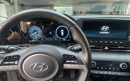 Hyundai Elantra, 2022 год, 2 550 000 рублей, 6 фотография