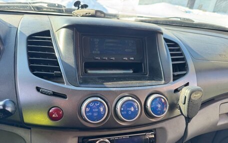 Mitsubishi L200 IV рестайлинг, 2008 год, 750 000 рублей, 7 фотография