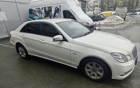 Mercedes-Benz E-Класс, 2012 год, 1 600 000 рублей, 1 фотография