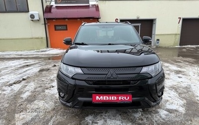 Mitsubishi Outlander III рестайлинг 3, 2021 год, 2 900 000 рублей, 1 фотография
