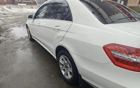 Mercedes-Benz E-Класс, 2012 год, 1 600 000 рублей, 8 фотография