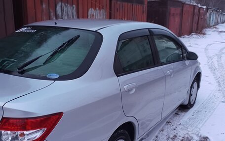 Honda Fit Aria, 2005 год, 339 000 рублей, 4 фотография