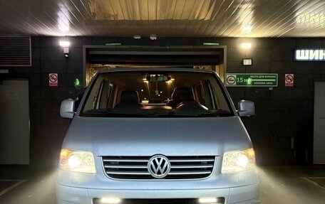 Volkswagen Multivan T5, 2006 год, 1 475 000 рублей, 2 фотография