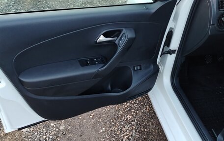 Volkswagen Polo VI (EU Market), 2011 год, 720 000 рублей, 9 фотография