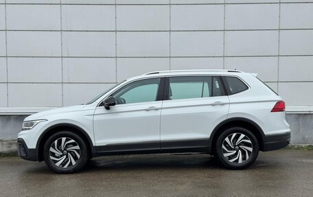 Volkswagen Tiguan II, 2025 год, 3 745 000 рублей, 8 фотография