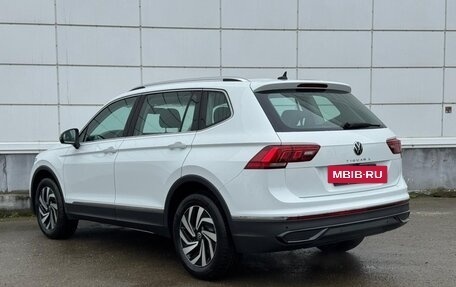 Volkswagen Tiguan II, 2025 год, 3 745 000 рублей, 7 фотография
