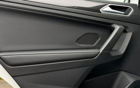 Volkswagen Tiguan II, 2025 год, 3 745 000 рублей, 26 фотография