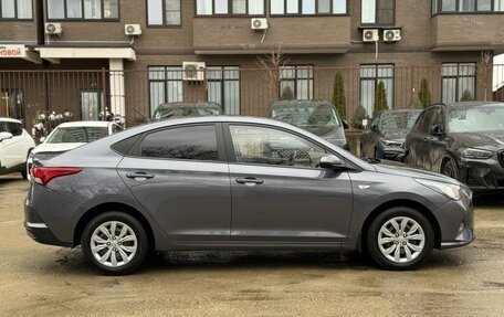 Hyundai Solaris II рестайлинг, 2022 год, 1 770 000 рублей, 4 фотография