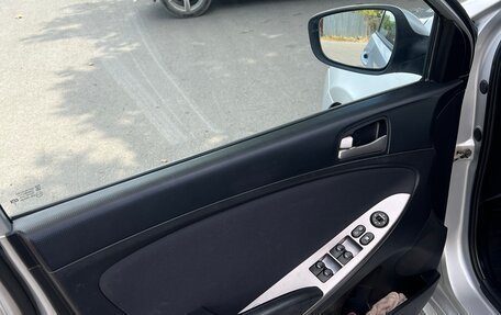 Hyundai Solaris II рестайлинг, 2016 год, 950 000 рублей, 9 фотография