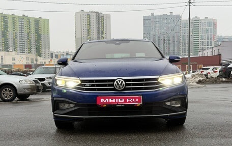 Volkswagen Passat B8 рестайлинг, 2019 год, 3 650 000 рублей, 2 фотография
