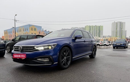 Volkswagen Passat B8 рестайлинг, 2019 год, 3 650 000 рублей, 9 фотография