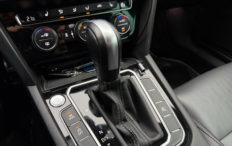 Volkswagen Passat B8 рестайлинг, 2019 год, 3 650 000 рублей, 22 фотография