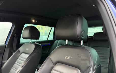 Volkswagen Passat B8 рестайлинг, 2019 год, 3 650 000 рублей, 23 фотография