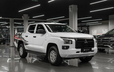 Mitsubishi L200, 2024 год, 4 500 000 рублей, 2 фотография