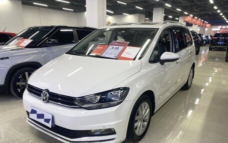 Volkswagen Touran III, 2019 год, 1 790 000 рублей, 1 фотография